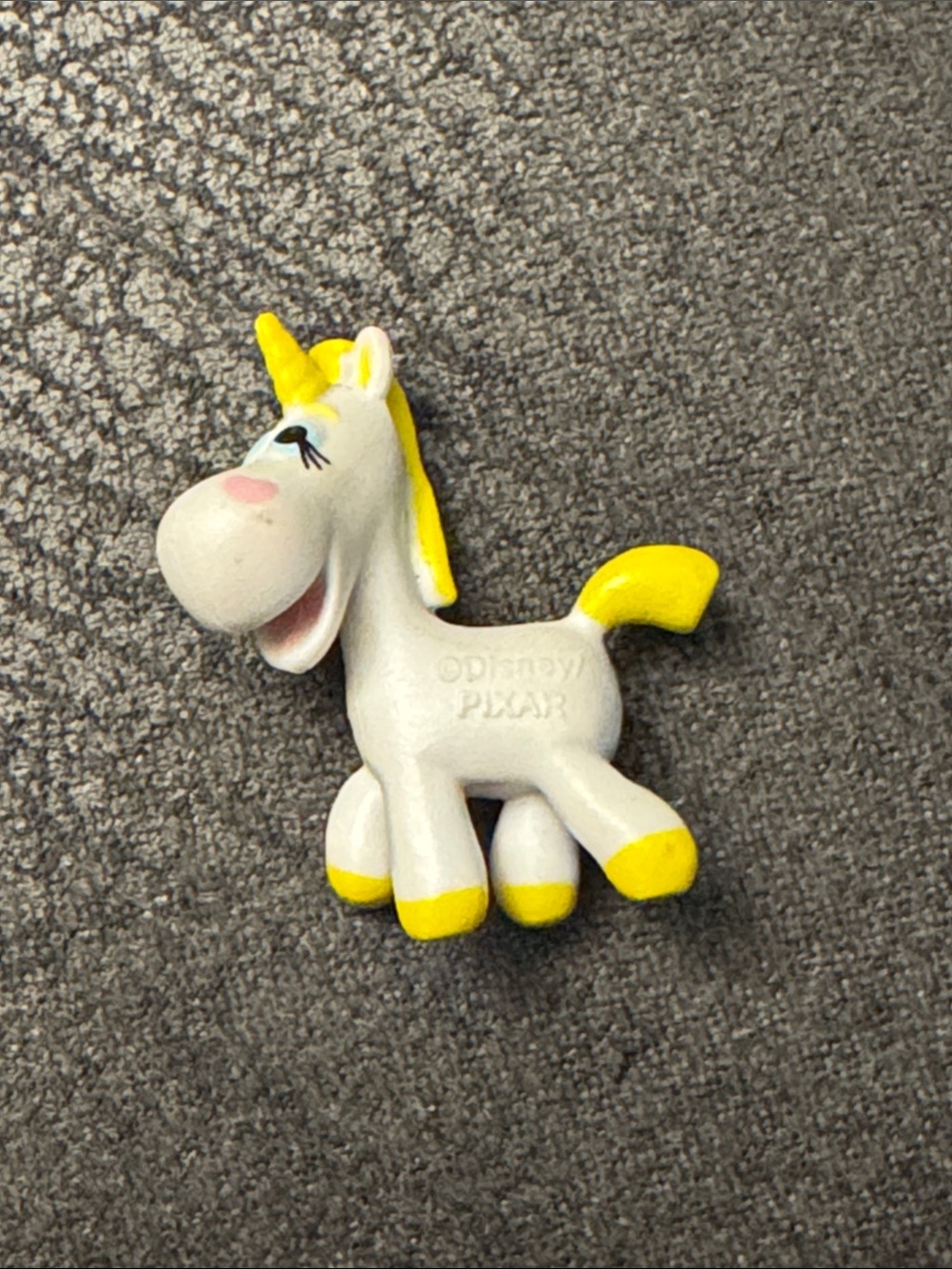 Disney Parks Collectible Packs Series 16 - Buttercup Toy Story 3 Pixar